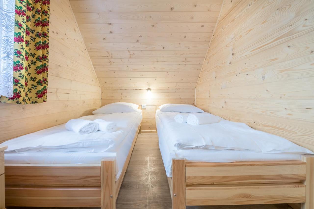 Domki Z Bali - Pod Termami Szaflary Exteriör bild